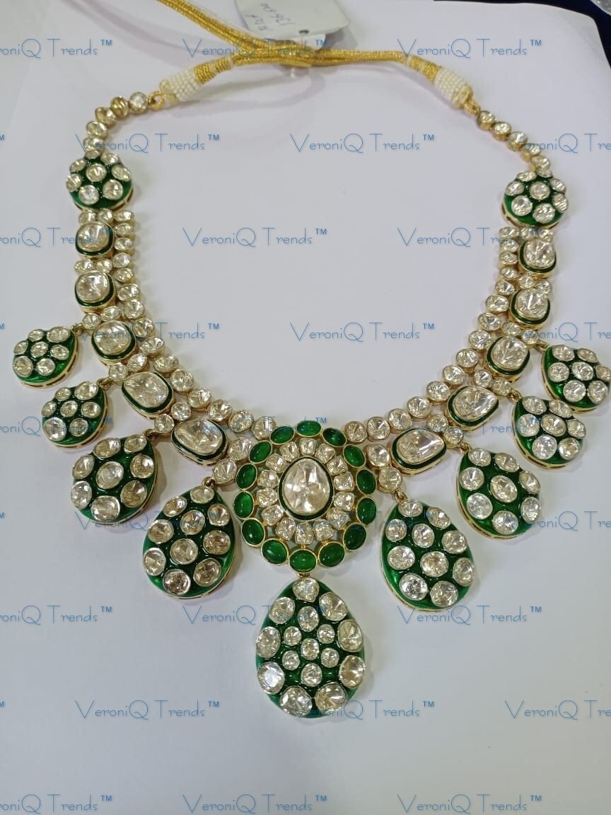 VeroniQ Trends-Victorian Meenakari Emerald and Polki Silver Necklace 92.5 Silver Moissanite Diamond Polki-Emerald Stone-Gold Plated-Wedding Jewellery-Punjabi Jewellery-South Indian-Thappa Jewellery