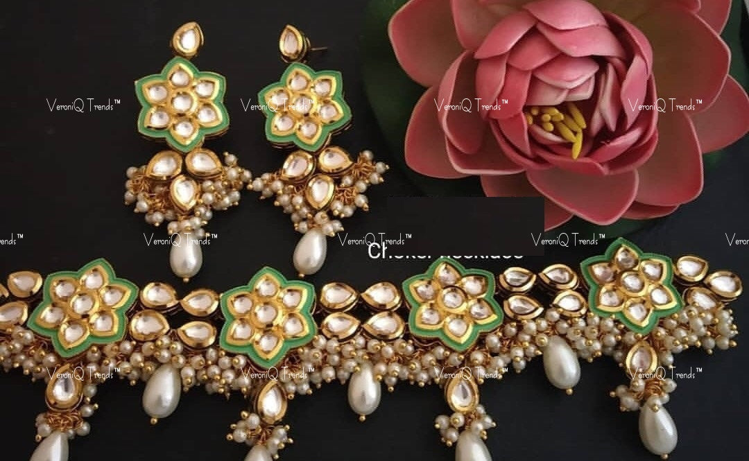 VeroniQ Trends-Traditional Gold Plated Meenakari And Kundan Choker Necklace Set Kundan-Gold Plated-Wedding Jewellery-Punjabi Jewellery-South Indian-Thappa Jewellery