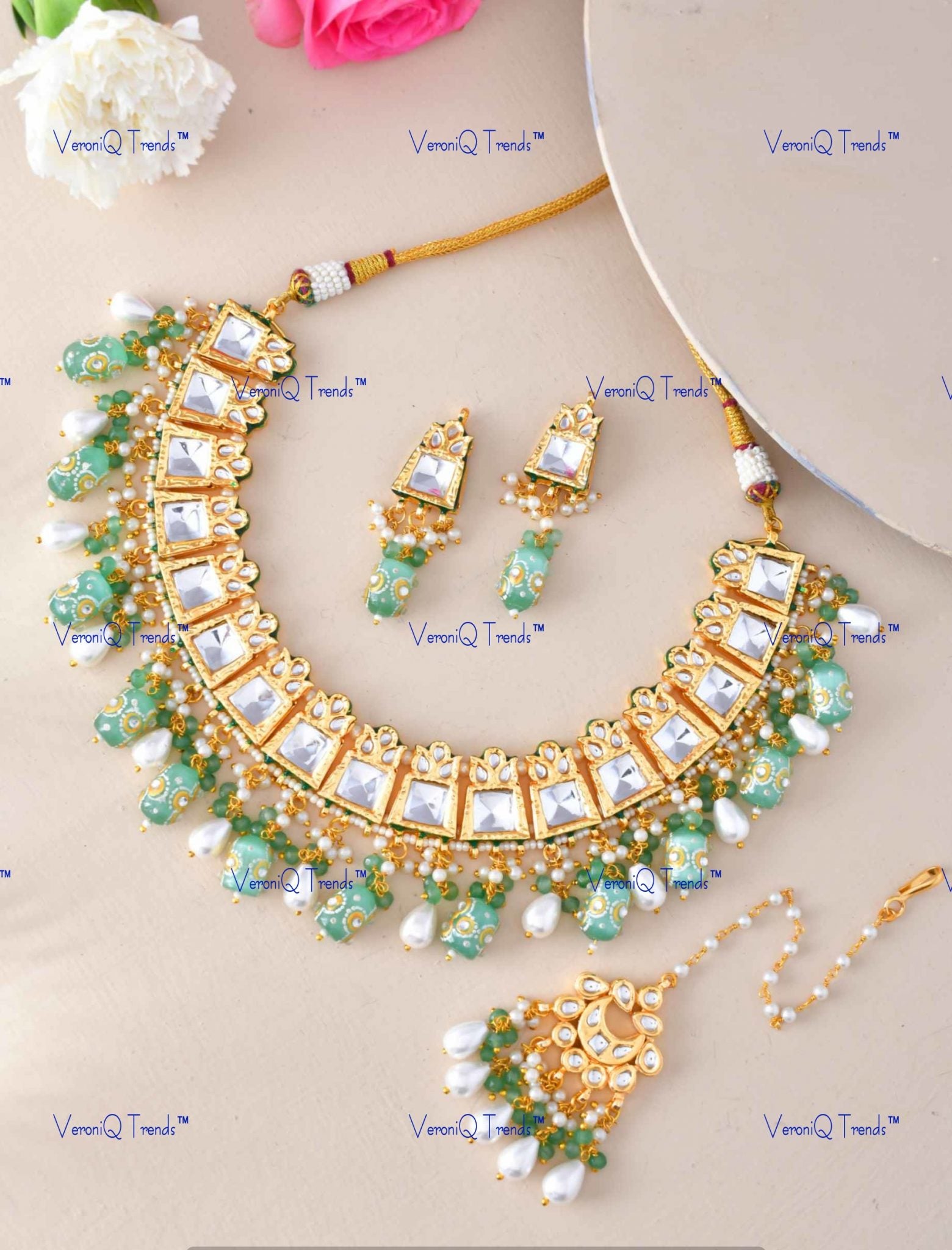 VeroniQ Trends-Traditional Meenakari Beads And Heavy Kundan Choker Necklace With Earrings And Maang Tika Kundan-Gold Plated-Wedding Jewellery-Punjabi Jewellery-South Indian-Thappa Jewellery