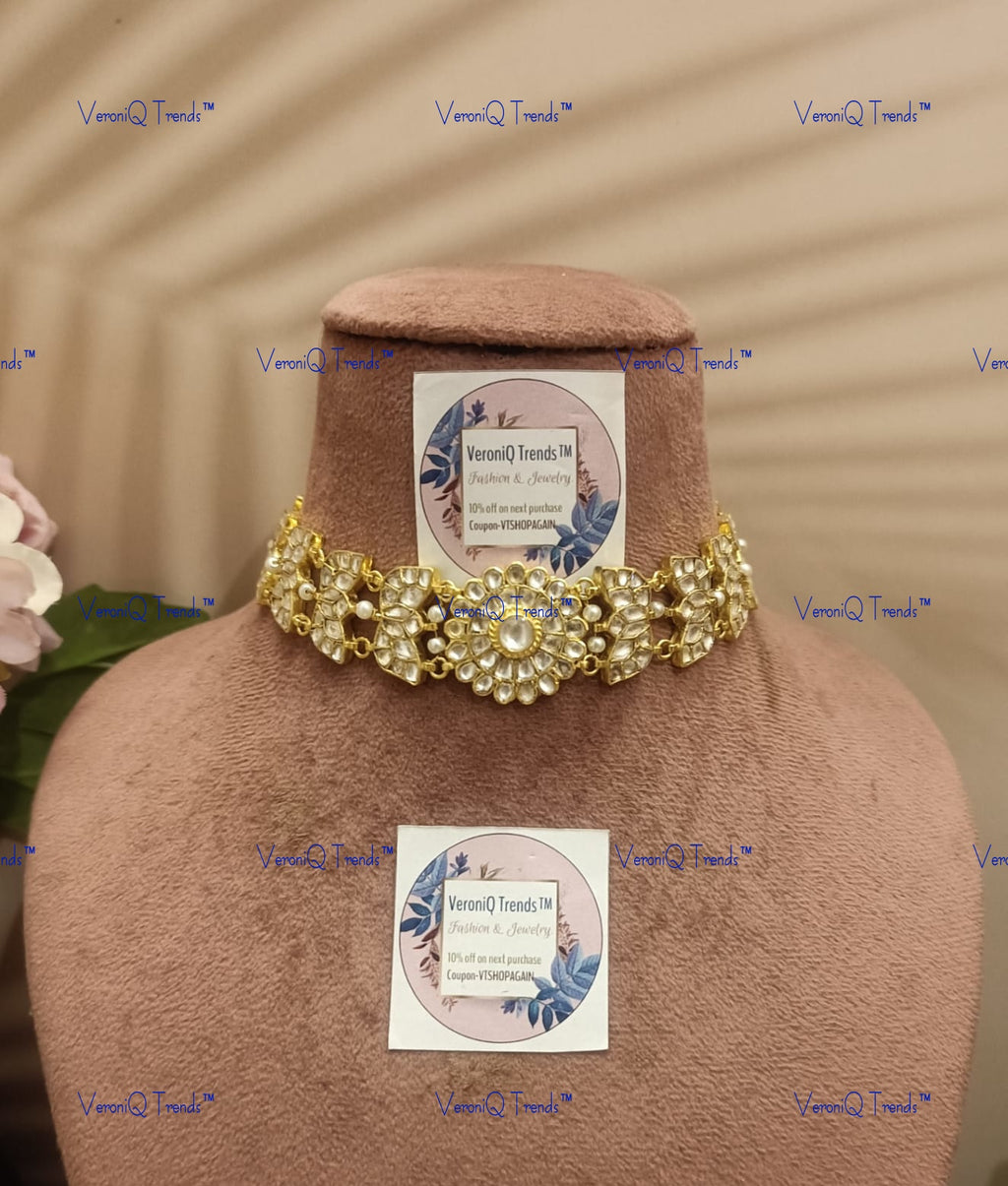 VeroniQ Trends-Rajwadi Floral Style Pachi Kundan Gold Plated Choker Necklace Pachi Kundan-Gold Plated-Wedding Jewellery-Punjabi Jewellery-South Indian-Thappa Jewellery