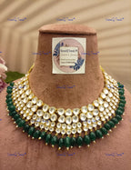 VeroniQ Trends-Traditional Gold Pated Heavy Kundan Jadau Choker Necklace With Green Beads Kundan-Gold Plated-Wedding Jewelry-Punjabi Jewelry-South Indian-Thappa Jewelry