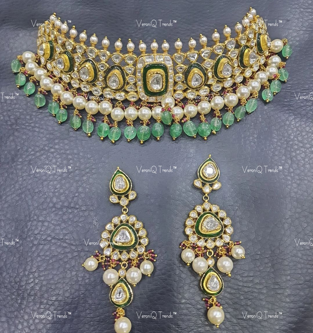 VeroniQ Trends-Traditional Green Carved Gold Plated Pachi Kundan Pearl Choker Necklace Pachi Kundan-Gold Plated-Wedding Jewellery-Punjabi Jewellery-South Indian-Thappa Jewellery