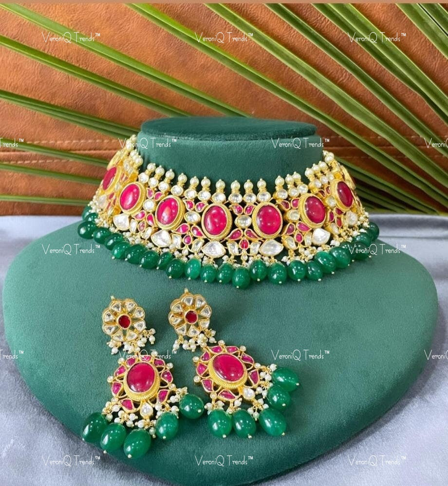 VeroniQ Trends-Elegant Party Wear Gold Plated Pachi Kundan Choker Necklace With Green Beads Pachi Kundan-Gold Plated-Wedding Jewellery-Punjabi Jewellery-South Indian-Thappa Jewellery