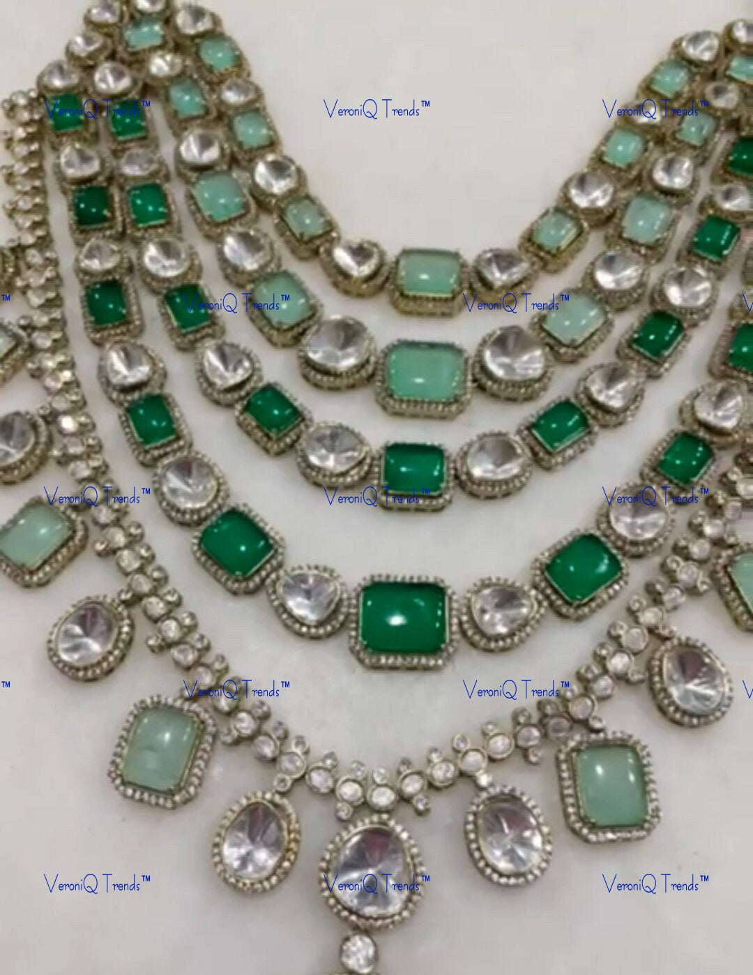 VeroniQ Trends-Elegant Bridal Emerald Green Kundan And Polki Long Necklace Kundan-Gold Plated-Wedding Jewellery-Punjabi Jewellery-South Indian-Thappa Jewellery