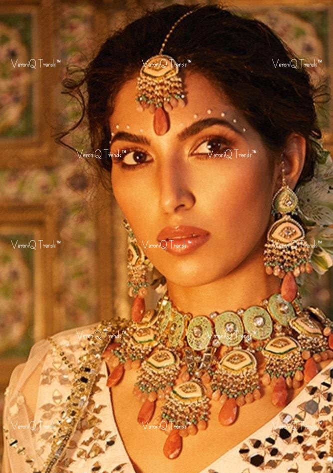 VeroniQ Trends-Traditional Bridal Gold Plated Meenakari Pachi Kundan Choker Necklace With Maang Tika And Earrings Pachi Kundan-Gold Plated-Wedding Jewellery-Punjabi Jewellery-South Indian-Thappa Jewellery