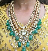 VeroniQ Trends-Traditional Floral Multilayer Kundan Necklace With Green Beads Kundan-Gold Plated-Wedding Jewellery-Punjabi Jewellery-South Indian-Thappa Jewellery
