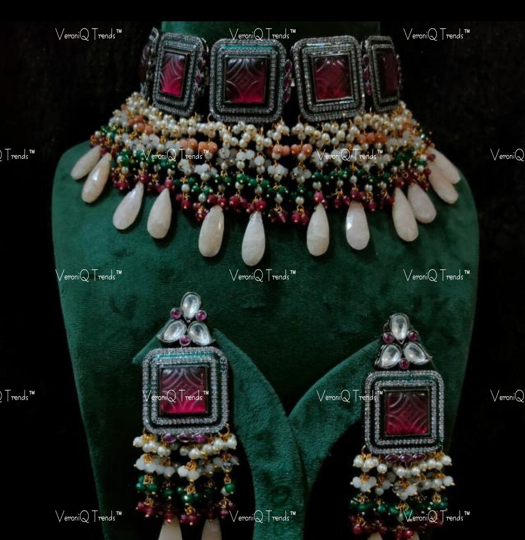 VeroniQ Trends-Traditional Victorian Pink Carved Stone Kundan Choker Necklace With Pearl Drop Kundan-Gold Plated-Wedding Jewellery-Punjabi Jewellery-South Indian-Thappa Jewellery