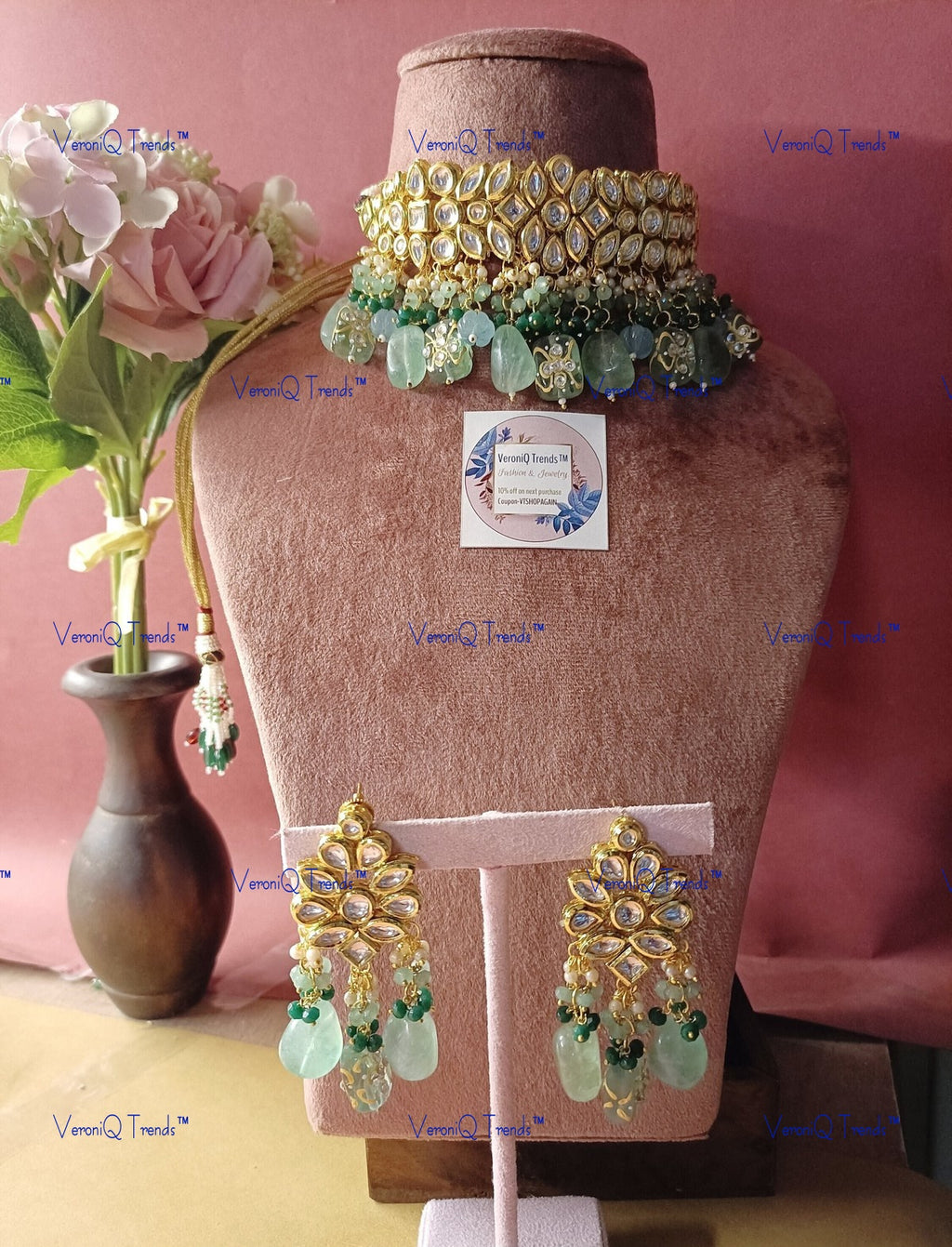 VeroniQ Trends-Beautiful Gold Plated Green Fluorite Beads Kundan Choker Necklace Kundan-Gold Plated-Wedding Jewellery-Punjabi Jewellery-South Indian-Thappa Jewellery