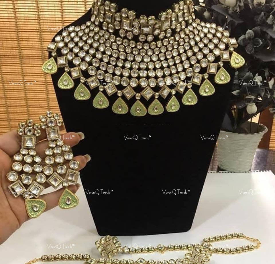 VeroniQ Trends-Traditional Bridal Gold Plated Kundan Choker Necklace Kundan-Gold Plated-Wedding Jewellery-Punjabi Jewellery-South Indian-Thappa Jewellery