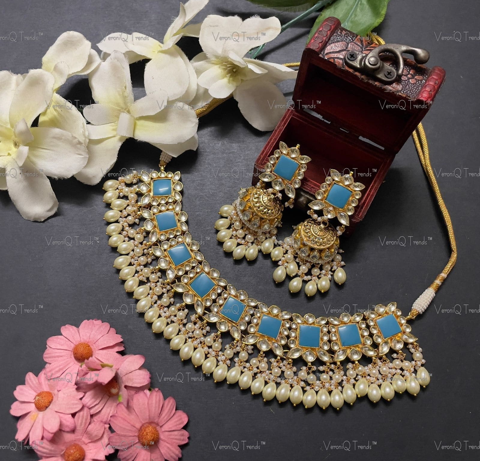 VeroniQ Trends-Beautiful Gold Plated Punjabi Style Pachi Kundan Necklace in Turquoise Blue-Pachi Kundan-Gold Plated-Wedding Jewellery-Punjabi Jewellery-South Indian-Thappa Jewellery