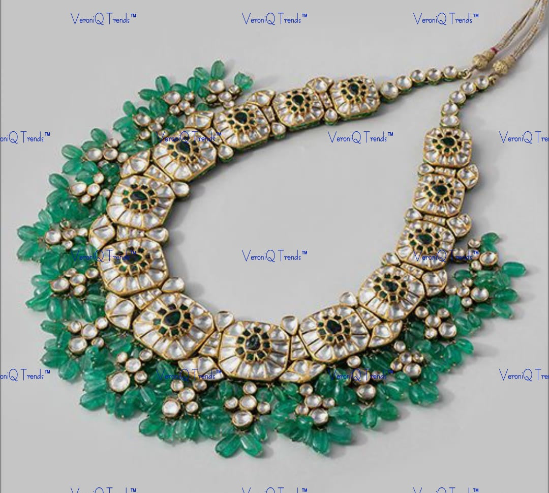 VeroniQ Trends-Elegant Gold Plated Bridal And Polki Pachi Kundan Necklace With Green Beads Pachi Kundan-Gold Plated-Wedding Jewellery-Punjabi Jewellery-South Indian-Thappa Jewellery