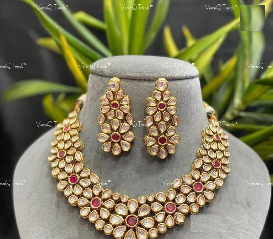 VeroniQ Trends-Traditional Gold Plated Kundan Studded And Pink Stone Necklace Kundan-Gold Plated-Wedding Jewellery-Punjabi Jewellery-South Indian-Thappa Jewellery