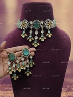 VeroniQ Trends-Victorian Style Kundan Jadau Kundan Choker Necklace Kundan-Gold Plated-Wedding Jewelry-Punjabi Jewelry-South Indian-Thappa Jewelry