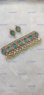 VeroniQ Trends-Elegant Victorian Party Wear Kundan Choker Necklace Kundan-Gold Plated-Wedding Jewelry-Punjabi Jewelry-South Indian-Thappa Jewelry