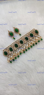 VeroniQ Trends-Elegant Victorian Party Wear Kundan Choker Necklace Kundan-Gold Plated-Wedding Jewelry-Punjabi Jewelry-South Indian-Thappa Jewelry