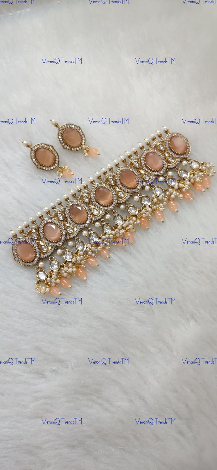 VeroniQ Trends-Elegant Victorian Party Wear Kundan Choker Necklace Kundan-Gold Plated-Wedding Jewellery-Punjabi Jewellery-South Indian-Thappa Jewellery