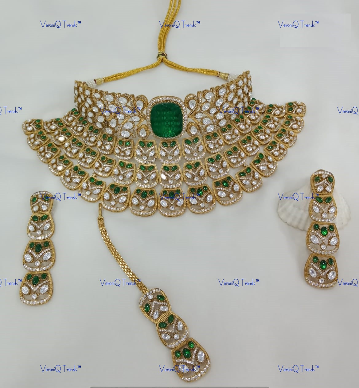 VeroniQ Trends-Traditional Bridal Polki And Emerald Choker Necklace Polki-Emerald Stone-Gold Plated-Wedding Jewellery-Punjabi Jewellery-South Indian-Thappa Jewellery