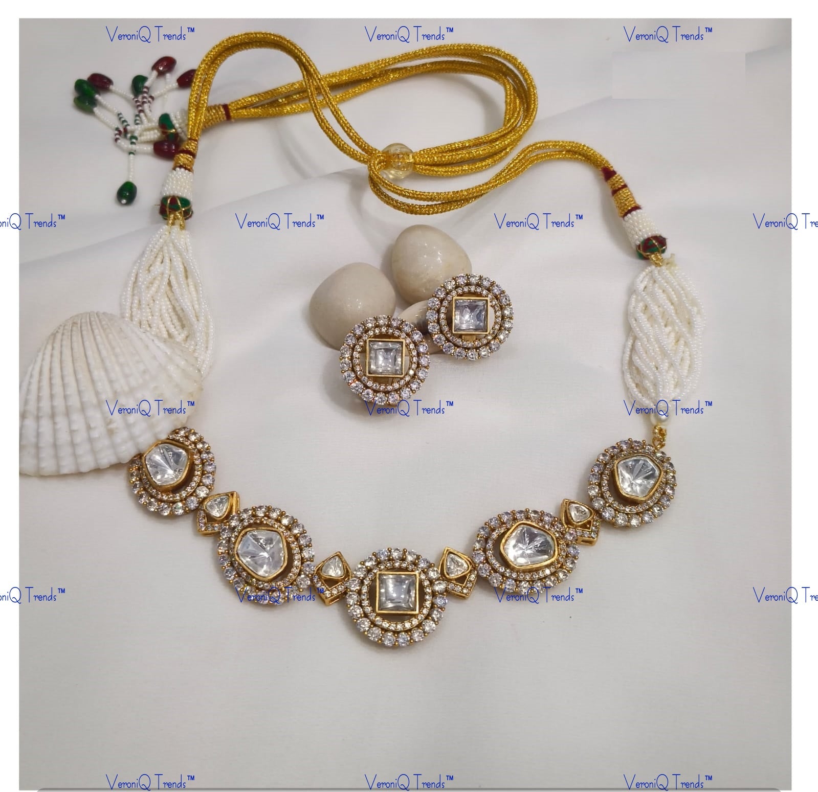 VeroniQ Trends-Elegant Polki Choker Diamond Look Necklace Set Polki-Gold Plated-Wedding Jewellery-Punjabi Jewellery-South Indian-Thappa Jewellery