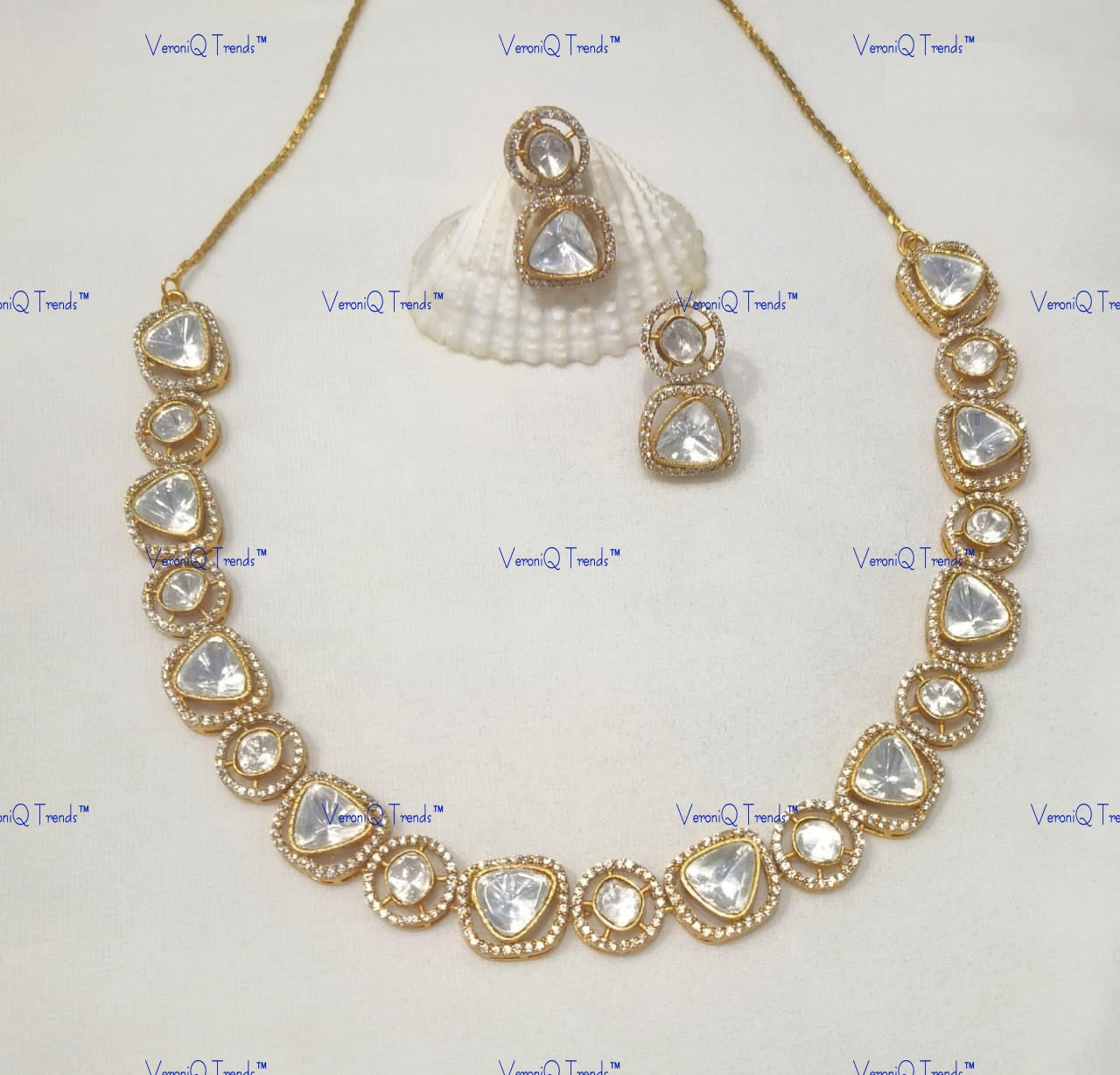 VeroniQ Trends-Traditional Diamond Look Polki Necklace Polki-Gold Plated-Wedding Jewellery-Punjabi Jewellery-South Indian-Thappa Jewellery