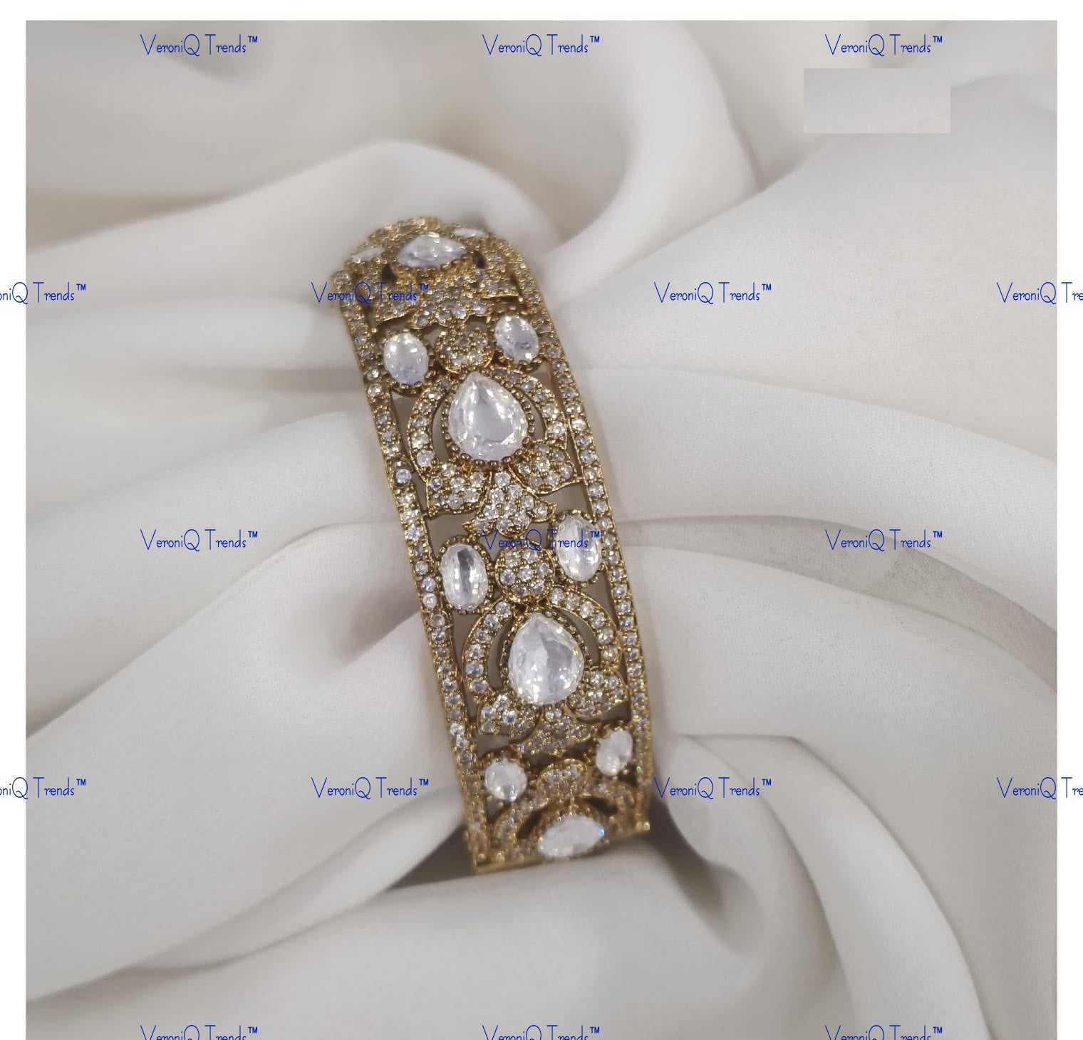VeroniQ Trends-Antique Gold Polki Kada Bangle Polki-Gold Plated-Wedding Jewellery-Punjabi Jewellery-South Indian-Thappa Jewellery