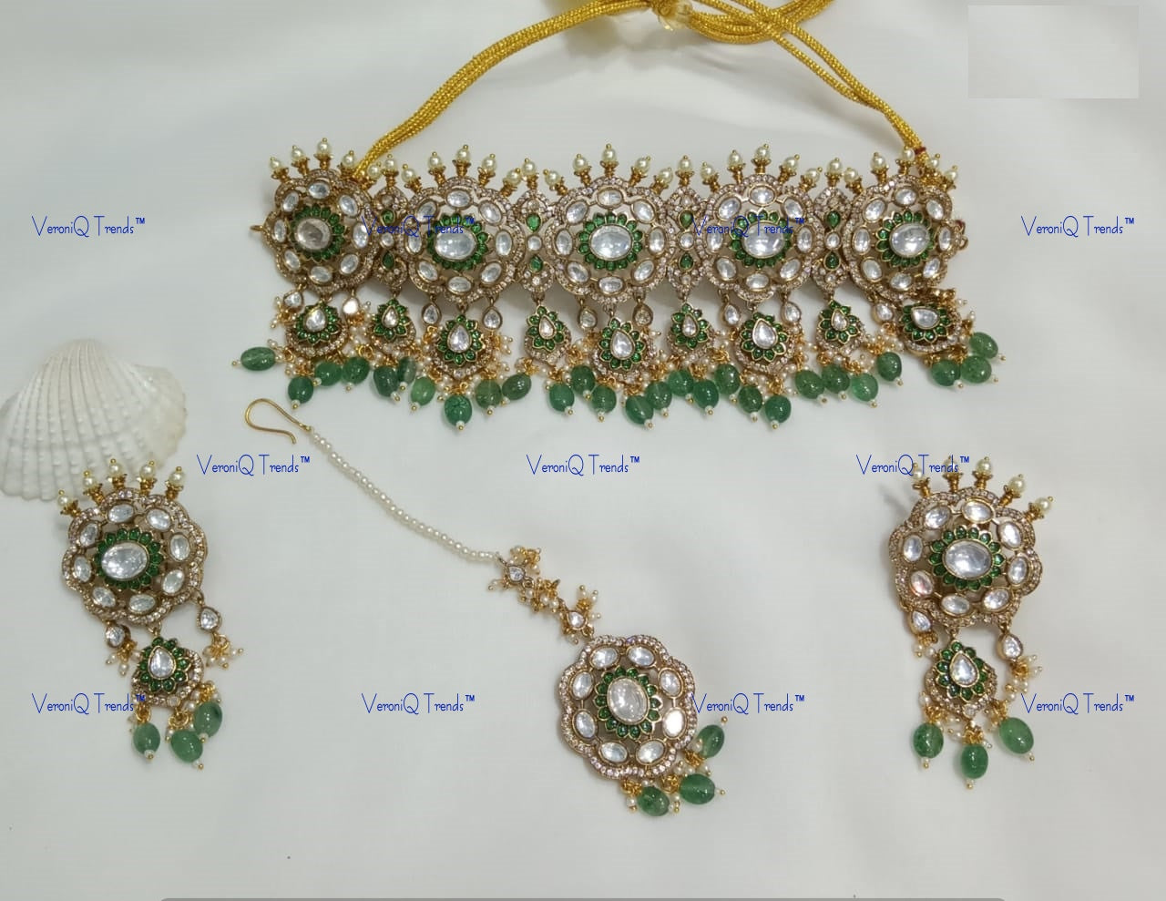 VeroniQ Trends- Emerald Green Beads And Polki Choker Necklace Polki-Gold Plated-Wedding Jewellery-Punjabi Jewellery-South Indian-Thappa Jewellery