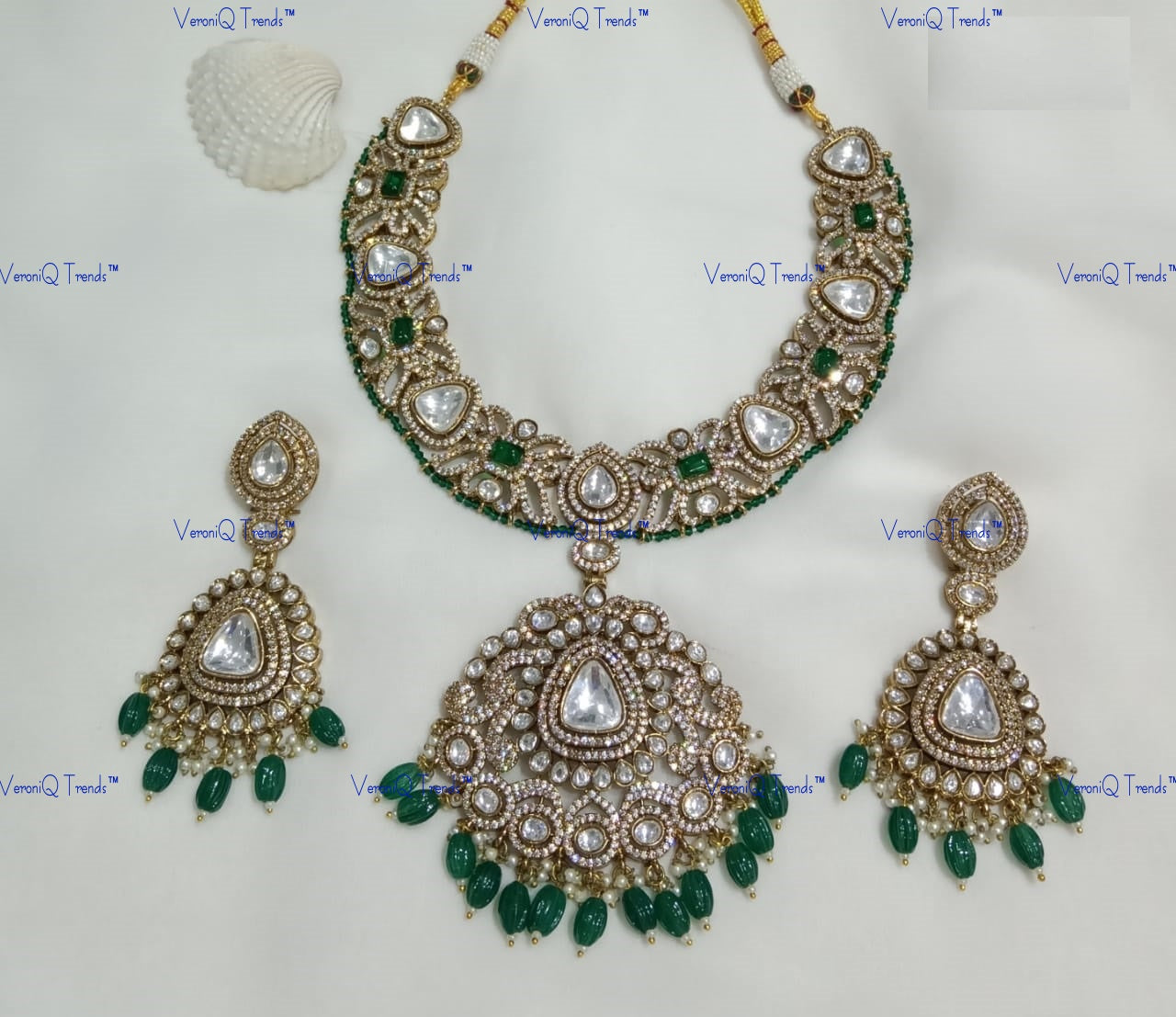 VeroniQ Trends-Bridal Emerald And Polki Necklace Set Polki-Emerald Stone-Gold Plated-Wedding Jewellery-Punjabi Jewellery-South Indian-Thappa Jewellery
