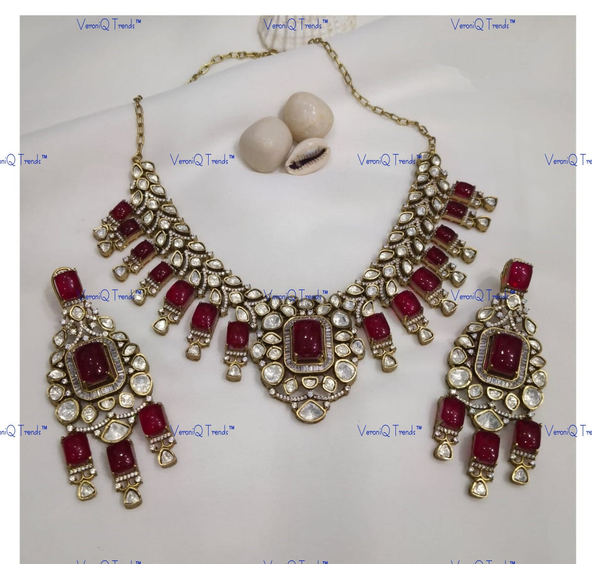 VeroniQ Trends-Victorian Bridal Polki Necklace Polki-Gold Plated-Wedding Jewellery-Punjabi Jewellery-South Indian-Thappa Jewellery