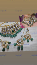 VeroniQ Trends-Bridal Heavy Kundan Studded And Green Beads Gold Plated Choker Necklace Kundan-Gold Plated-Wedding Jewellery-Punjabi Jewellery-South Indian-Thappa Jewellery