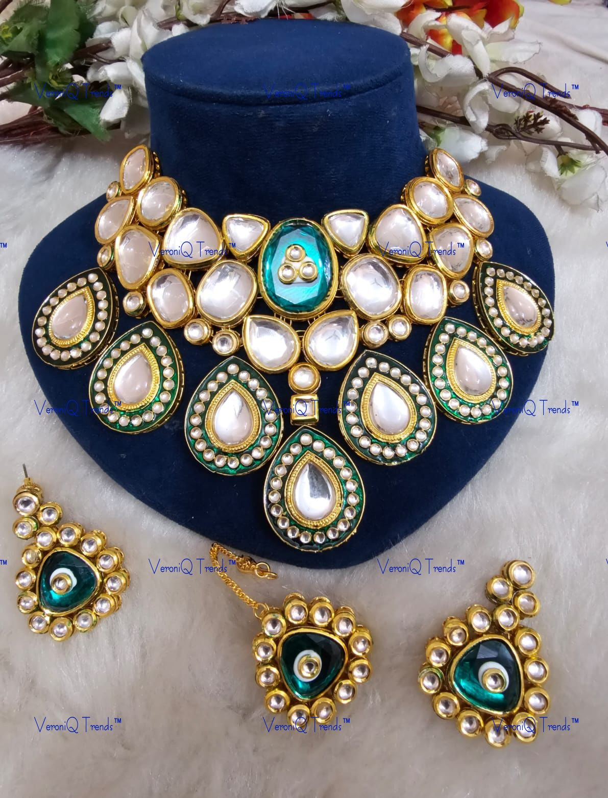 VeroniQ Trends-Beautiful Green Bridal Gold Plated Meenakari Heavy Kundan Studded Beads Choker Necklace Kundan-Gold Plated-Wedding Jewellery-Punjabi Jewellery-South Indian-Thappa Jewellery