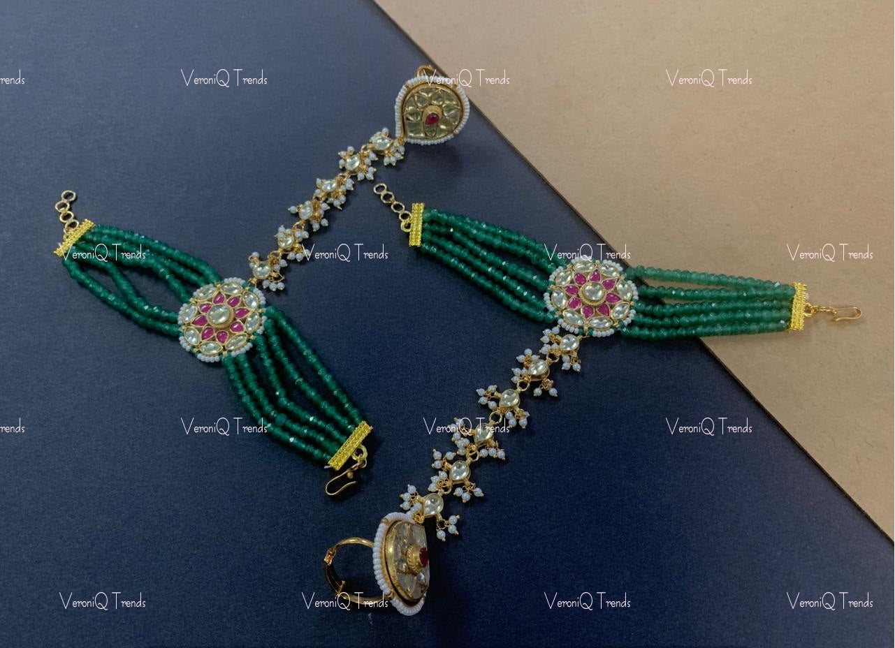 VeroniQ Trends-Traditional Green Beaded Gold Plated Pachi Kundan Haath Phool Pachi Kundan-Gold Plated-Wedding Jewellery-Punjabi Jewellery-South Indian-Thappa Jewellery
