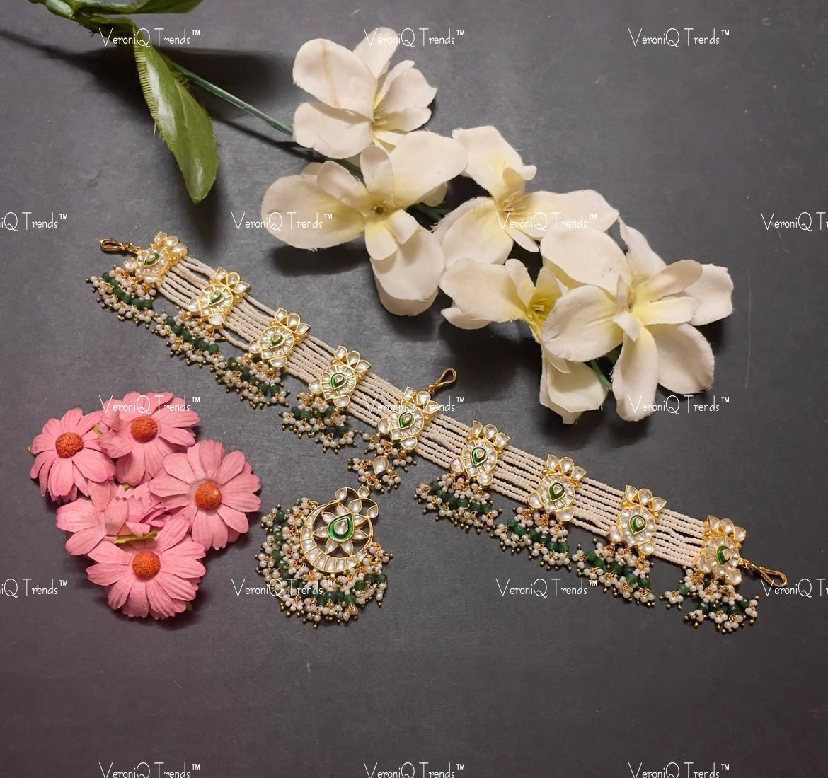VeroniQ Trends-Traditional Pearl Beaded Gold Plated Pachi Kundan Chandbali Matha Patti Pachi Kundan-Gold Plated-Wedding Jewellery-Punjabi Jewellery-South Indian-Thappa Jewellery