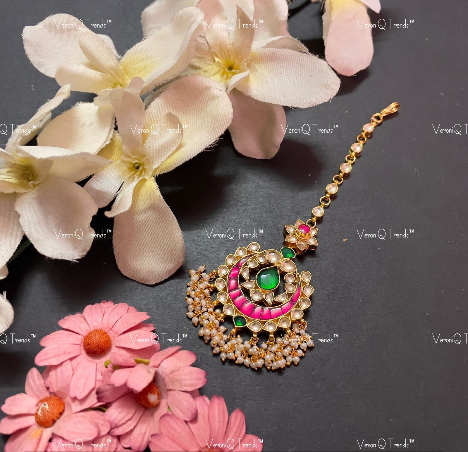 VeroniQ Trends-Traditional Kemp Stone Gold Plated Pachi Kundan Maang Tika Kundan-Gold Plated-Wedding Jewellery-Punjabi Jewellery-South Indian-Thappa Jewellery