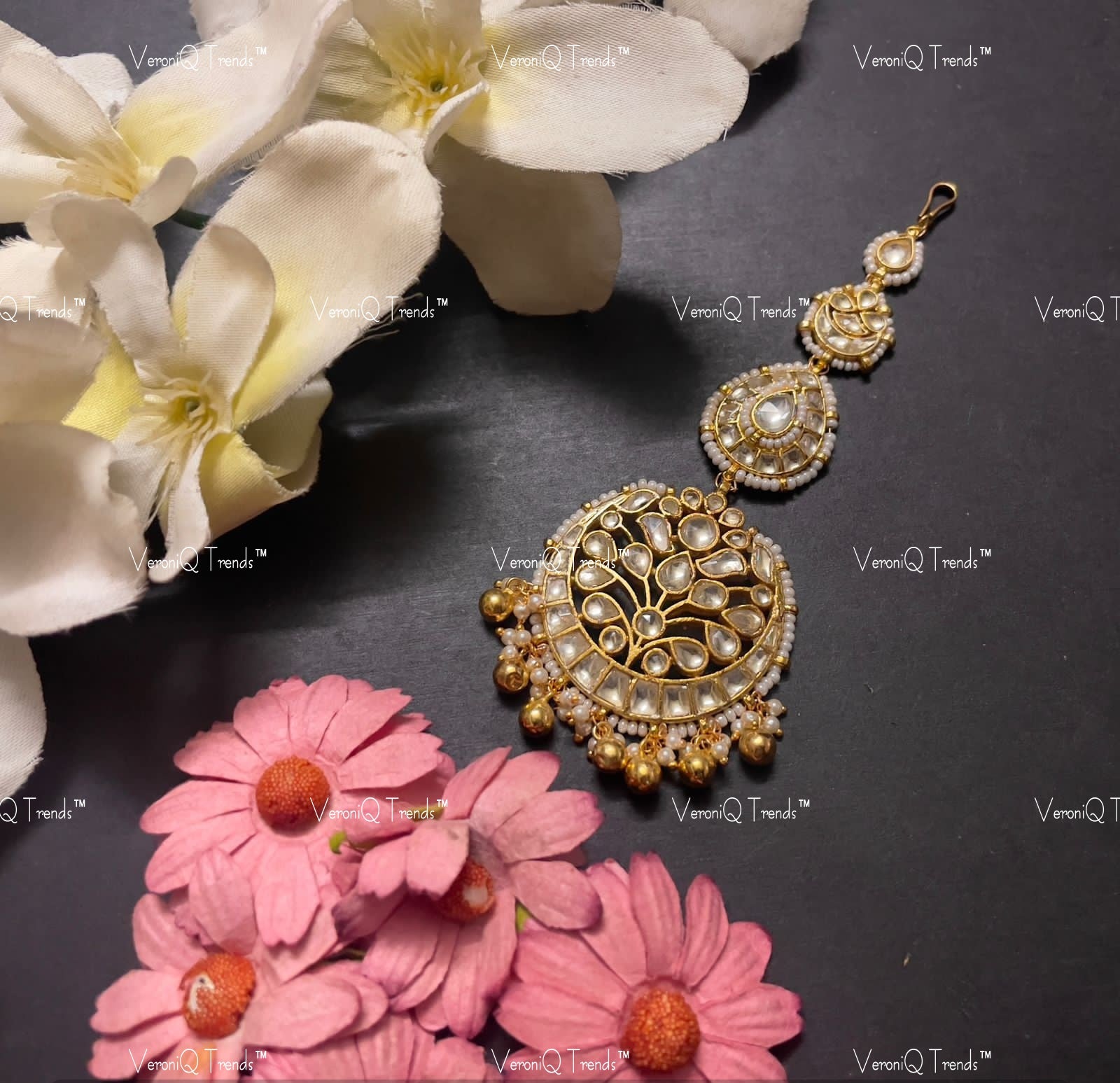VeroniQ Trends-Chandbali Style Gold Plated Pachi Kundan Maang Tika Pachi Kundan-Gold Plated-Wedding Jewellery-Punjabi Jewellery-South Indian-Thappa Jewellery
