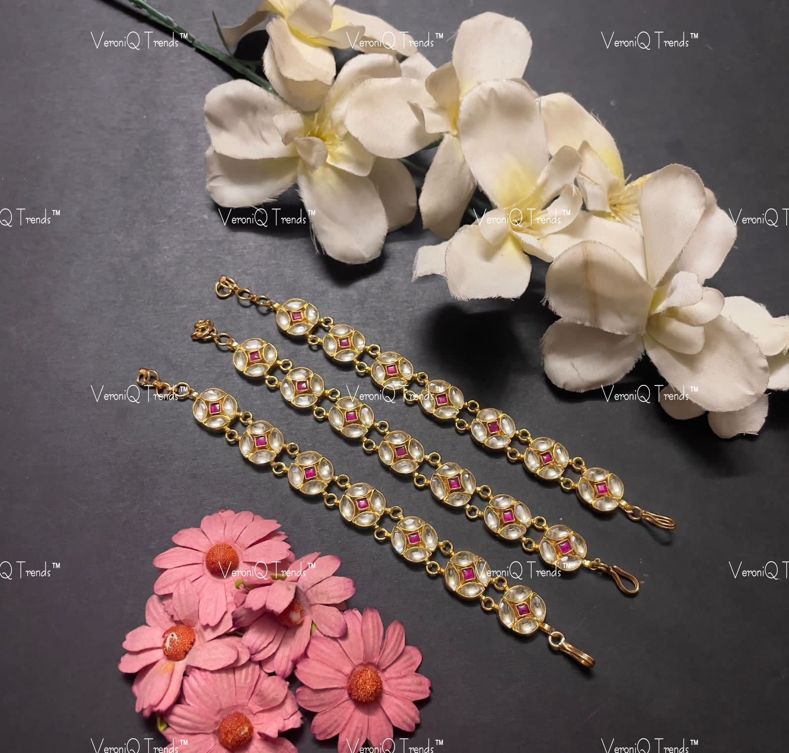 VeroniQ Trends-Floral Style Gold Plated Pachi Kundan Bracelet Pachi Kundan-Gold Plated-Wedding Jewellery-Punjabi Jewellery-South Indian-Thappa Jewellery