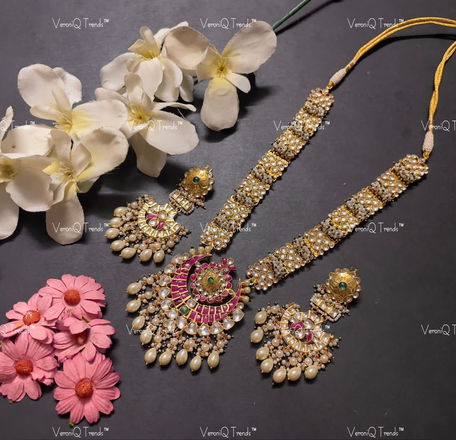 VeroniQ Trends-South Indian Gold Plated Kemp Stone Pachi Kundan Long Necklace Pachi Kundan-Gold Plated-Wedding Jewellery-Punjabi Jewellery-South Indian-Thappa Jewellery