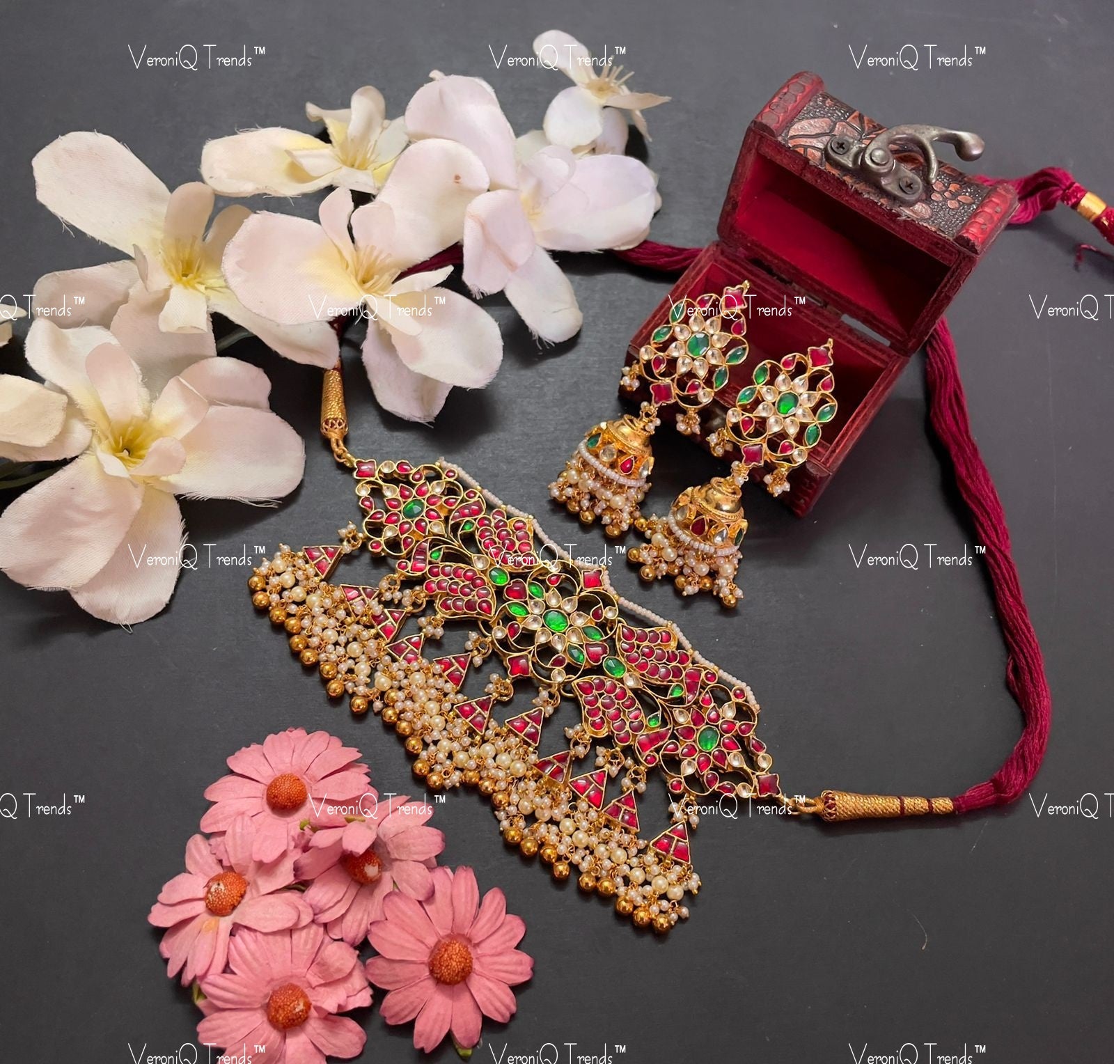 VeroniQ Trends-Kemp Stone Gold Plated Pachi Kundan Choker Necklace Pachi Kundan-Gold Plated-Wedding Jewellery-Punjabi Jewellery-South Indian-Thappa Jewellery