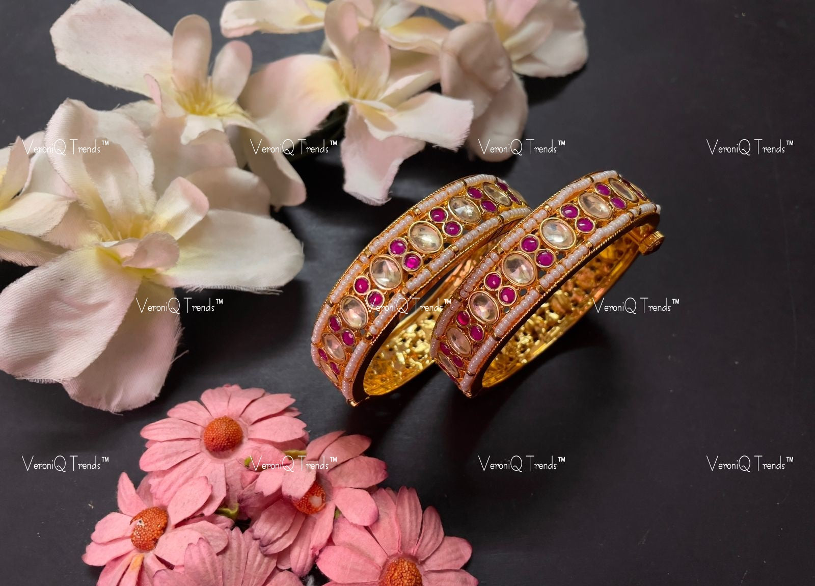 VeroniQ Trends-Gold Plated Kundan Jadau Kemp Stone Pachi Kundan Bangles Pachi Kundan-Gold Plated-Wedding Jewellery-Punjabi Jewellery-South Indian-Thappa Jewellery