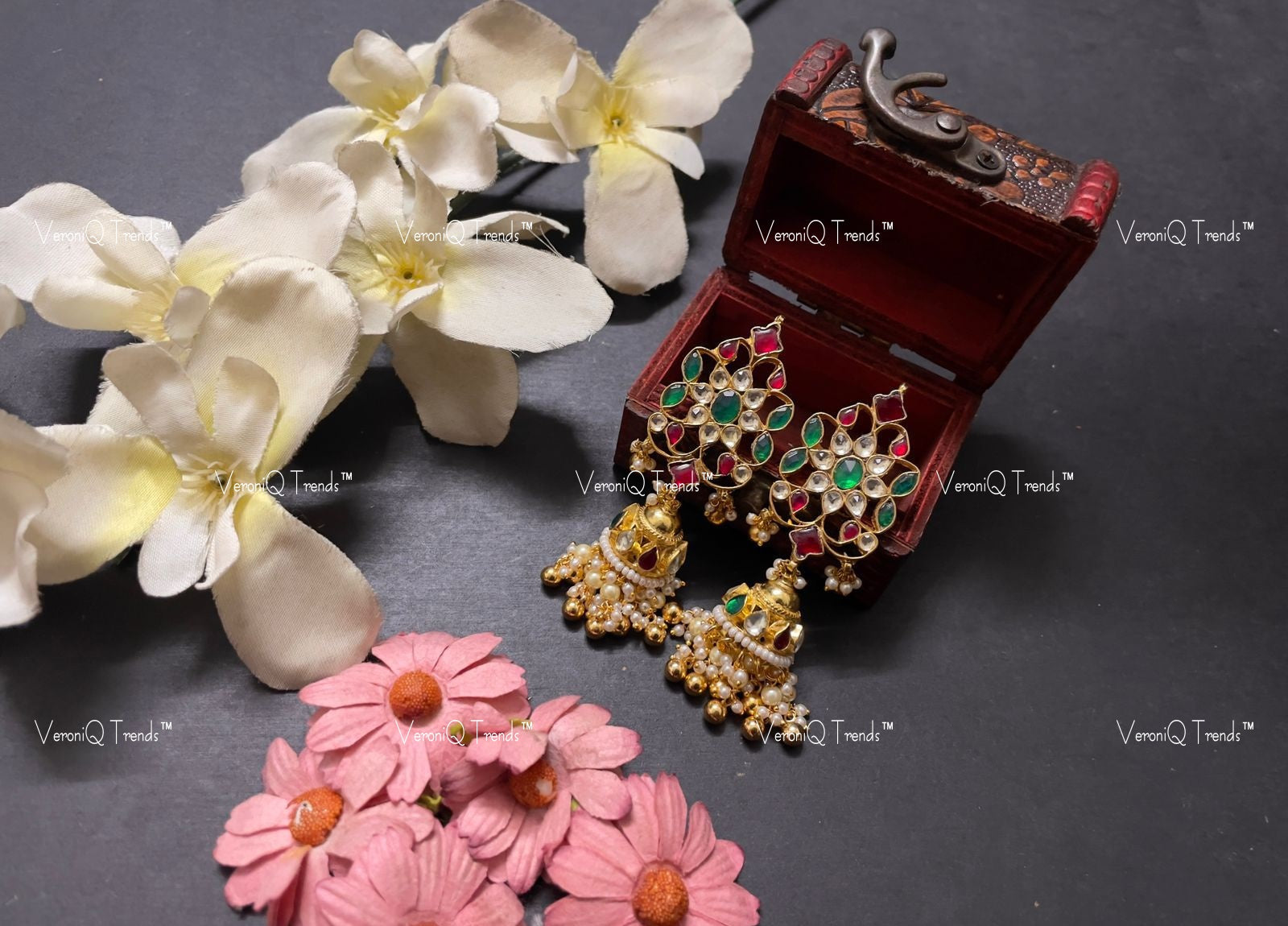 VeroniQ Trends-Traditional Kemp Stone Gold Plated Pachi Kundan Jhumki Earrings Pachi Kundan-Gold Plated-Wedding Jewellery-Punjabi Jewellery-South Indian-Thappa Jewellery
