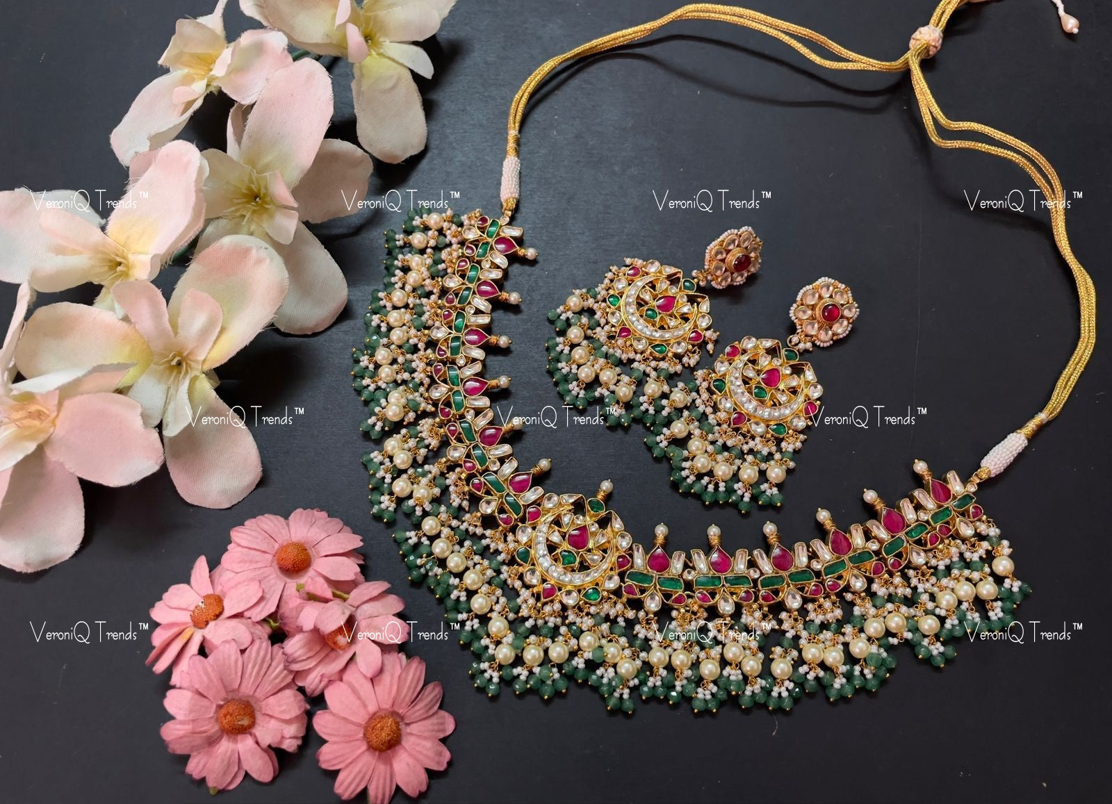 VeroniQ Trends-Rajwadi Kemp Stone Gold Plated Pachi Kundan Choker Necklace Pachi Kundan-Gold Plated-Wedding Jewellery-Punjabi Jewellery-South Indian-Thappa Jewellery