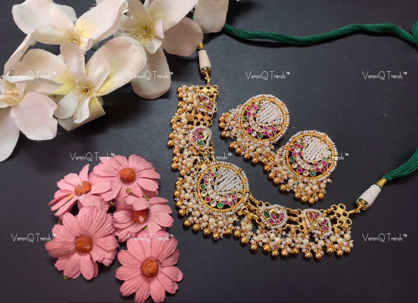 VeroniQ Trends-South Indian Pearl And Kundan Gold Plated Pachi Kundan Choker Necklace Pachi Kundan-Gold Plated-Wedding Jewellery-Punjabi Jewellery-South Indian-Thappa Jewellery