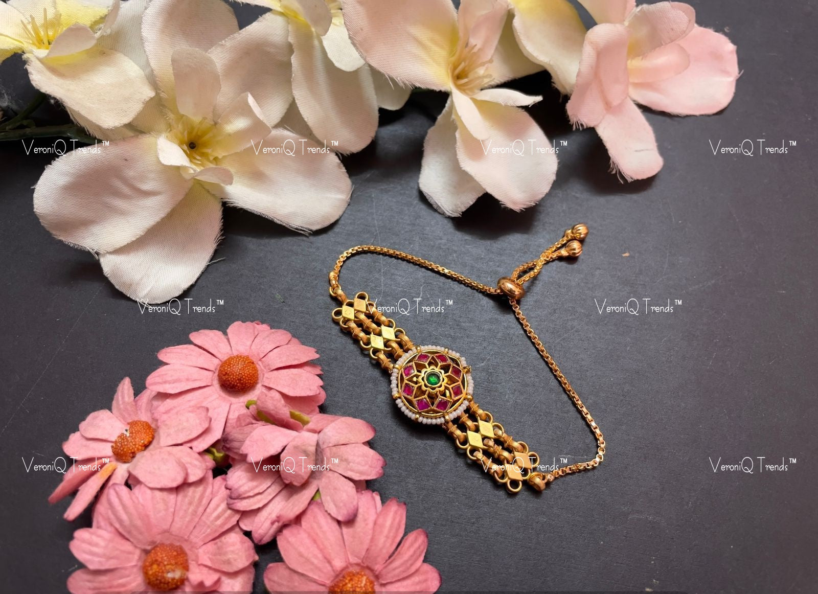 VeroniQ Trends-Kemp Stone Gold Plated Pachi Kundan Bracelet Pachi Kundan-Gold Plated-Wedding Jewellery-Punjabi Jewellery-South Indian-Thappa Jewellery