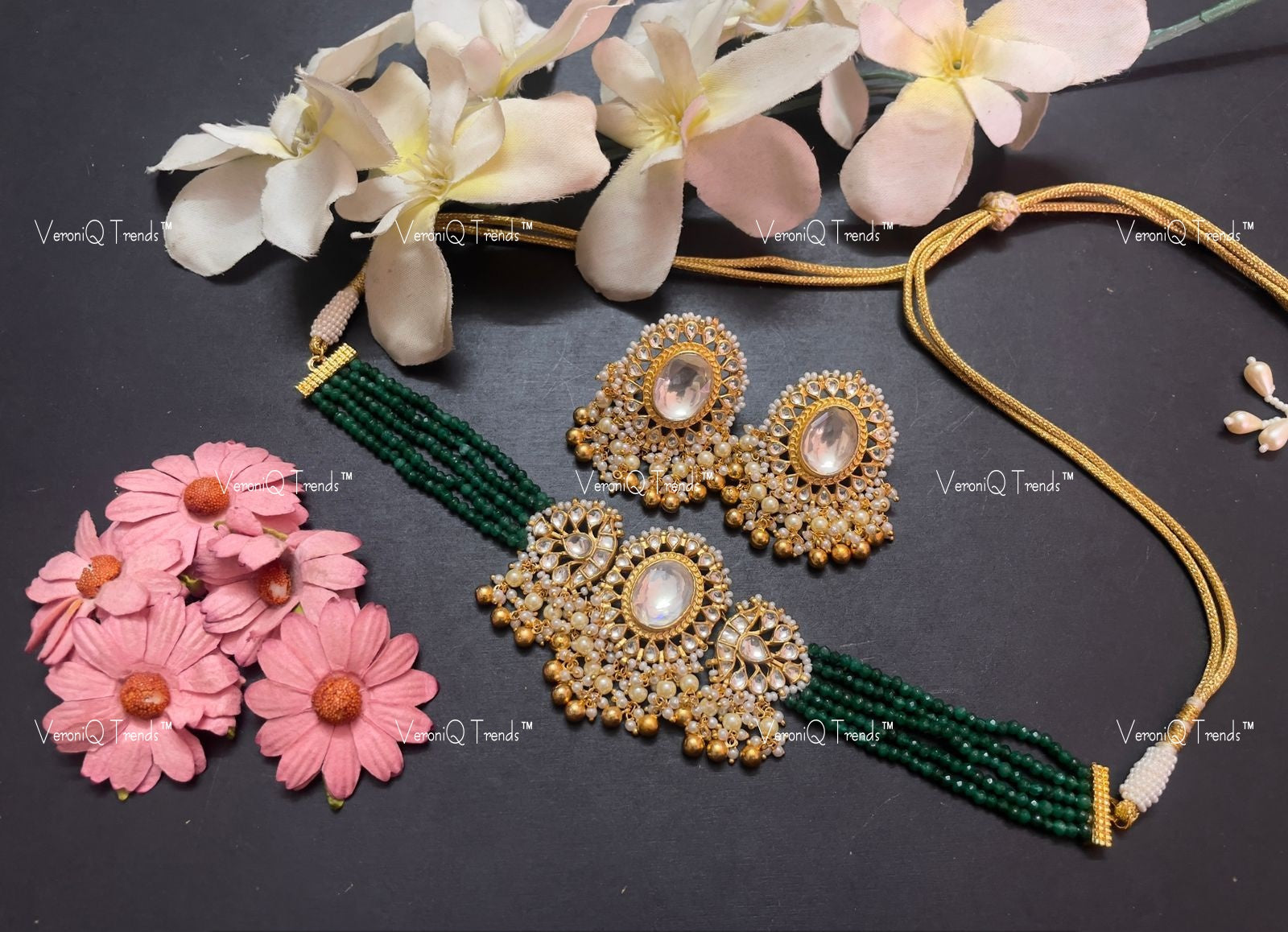 VeroniQ Trends-Traditional Multicolor Color Beaded Gold Plated Pachi Kundan Choker Necklace Pachi Kundan-Gold Plated-Wedding Jewellery-Punjabi Jewellery-South Indian-Thappa Jewellery