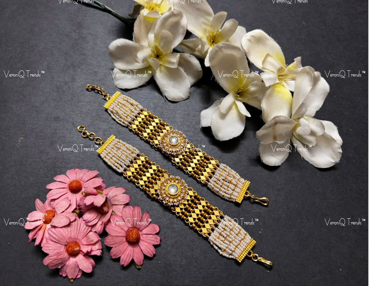 VeroniQ Trends-Kundan And Pearl Gold Plated Pachi Kundan Bracelet Pachi Kundan-Gold Plated-Wedding Jewellery-Punjabi Jewellery-South Indian-Thappa Jewellery