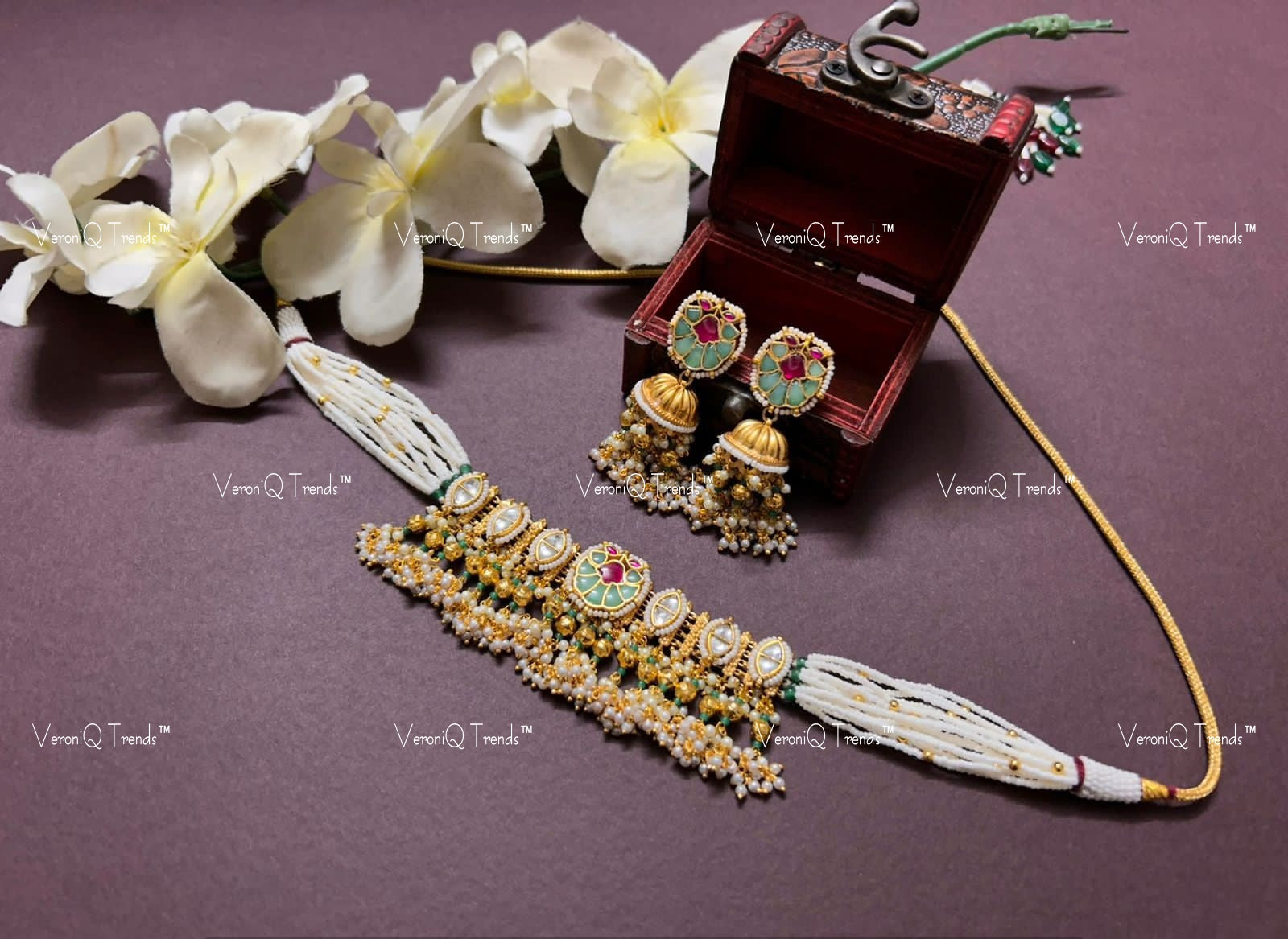 VeroniQ Trends-Traditional Mint Green Gold Plated Pachi Kundan Choker Necklace Pachi Kundan-Gold Plated-Wedding Jewellery-Punjabi Jewellery-South Indian-Thappa Jewellery
