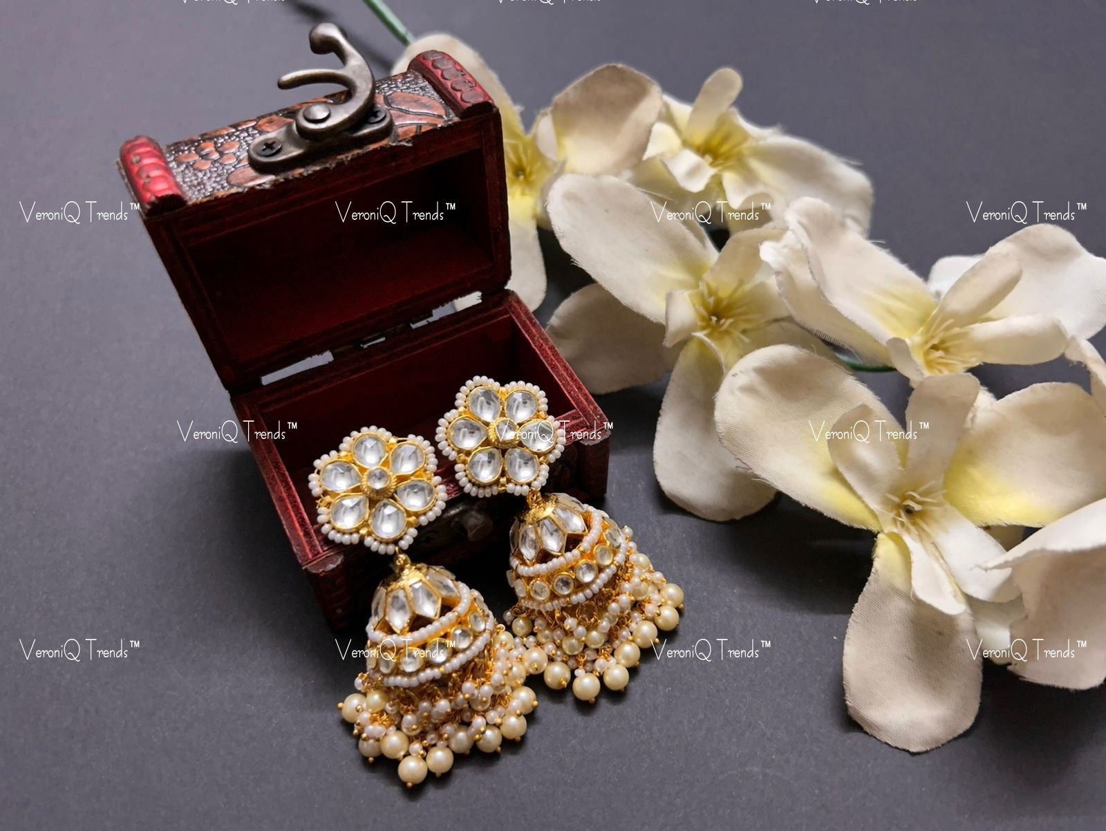 VeroniQ Trends-Traditional Gold Plated Pachi Kundan Pearl Jhumki Earrings Pachi Kundan-Gold Plated-Wedding Jewellery-Punjabi Jewellery-South Indian-Thappa Jewellery