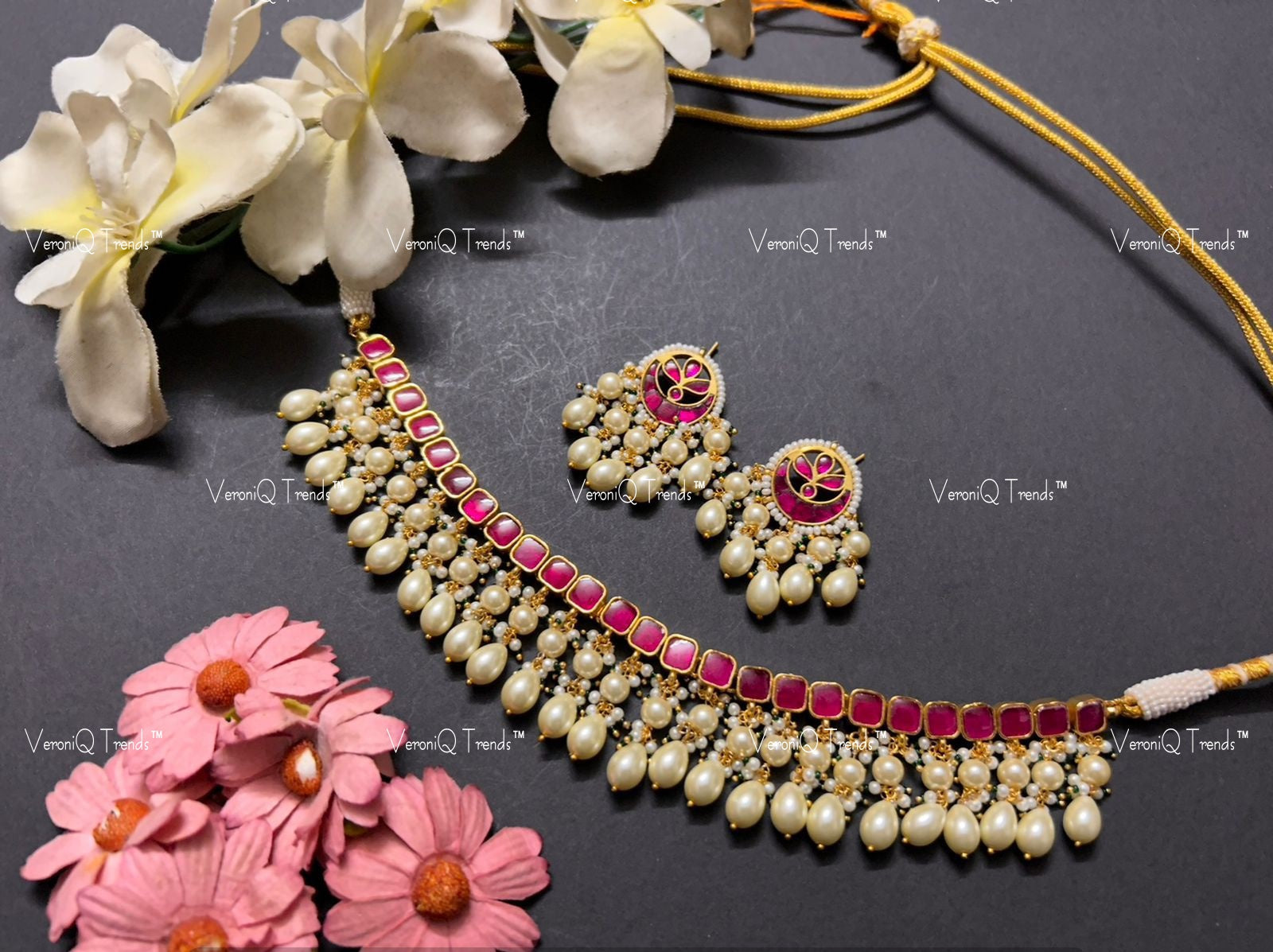 VeroniQ Trends-Pink Kemp Stone And Pearl Gold Plated Pachi Kundan Choker Necklace Pachi Kundan-Gold Plated-Wedding Jewellery-Punjabi Jewellery-South Indian-Thappa Jewellery