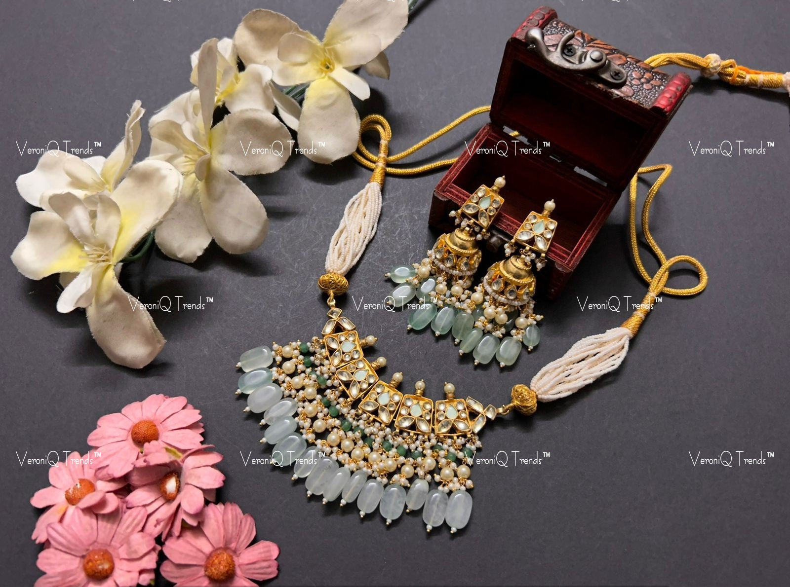 VeroniQ Trends-Multistrand Amethyst Beads Gold Plated Pachi Kundan Choker Necklace Pachi Kundan-Gold Plated-Wedding Jewellery-Punjabi Jewellery-South Indian-Thappa Jewellery