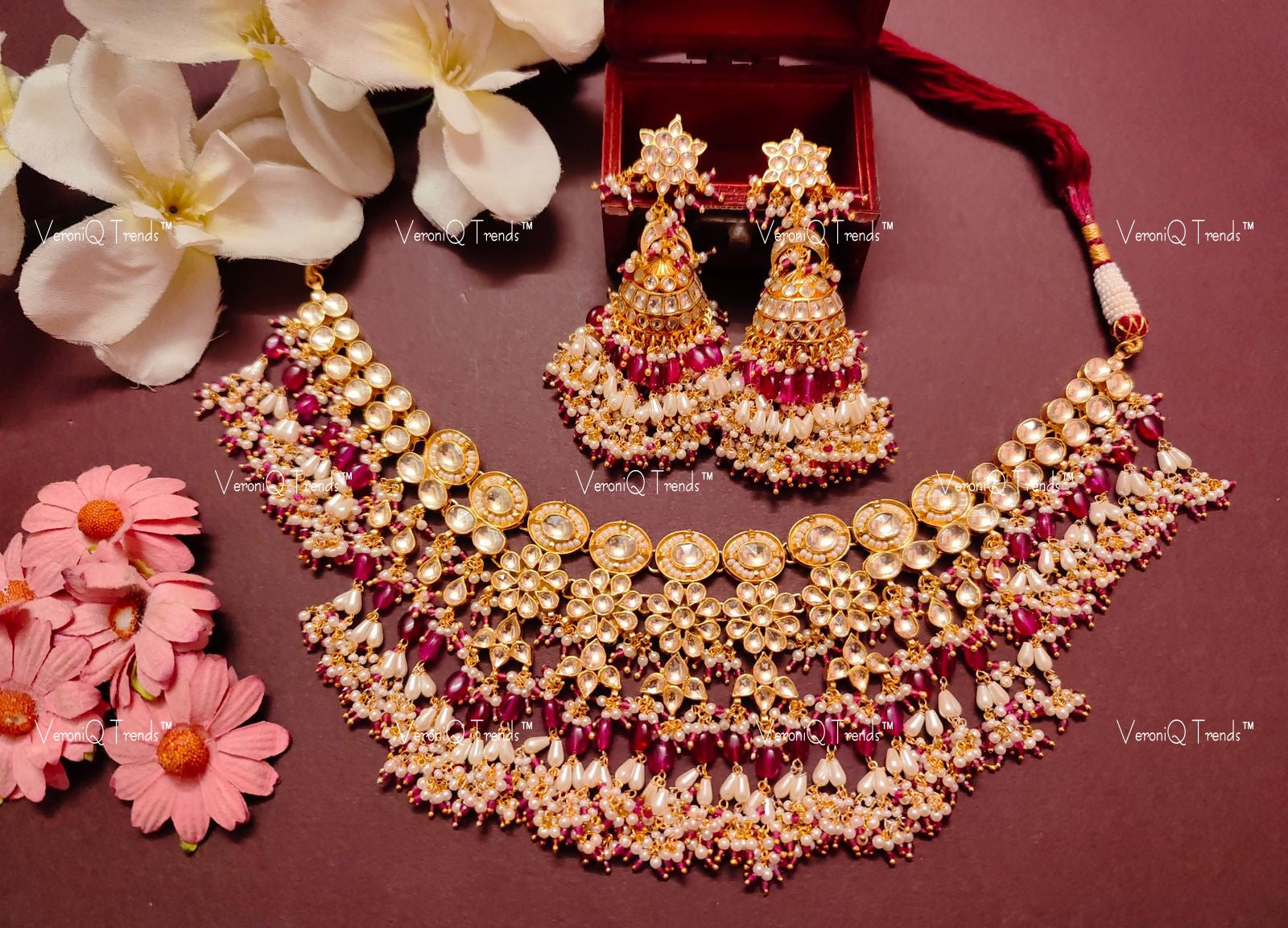 VeroniQ Trends-Gold Plated Kundan Jadau Pachi Kundan Necklace In Red Colour Pachi Kundan-Gold Plated-Wedding Jewellery-Punjabi Jewellery-South Indian-Thappa Jewellery