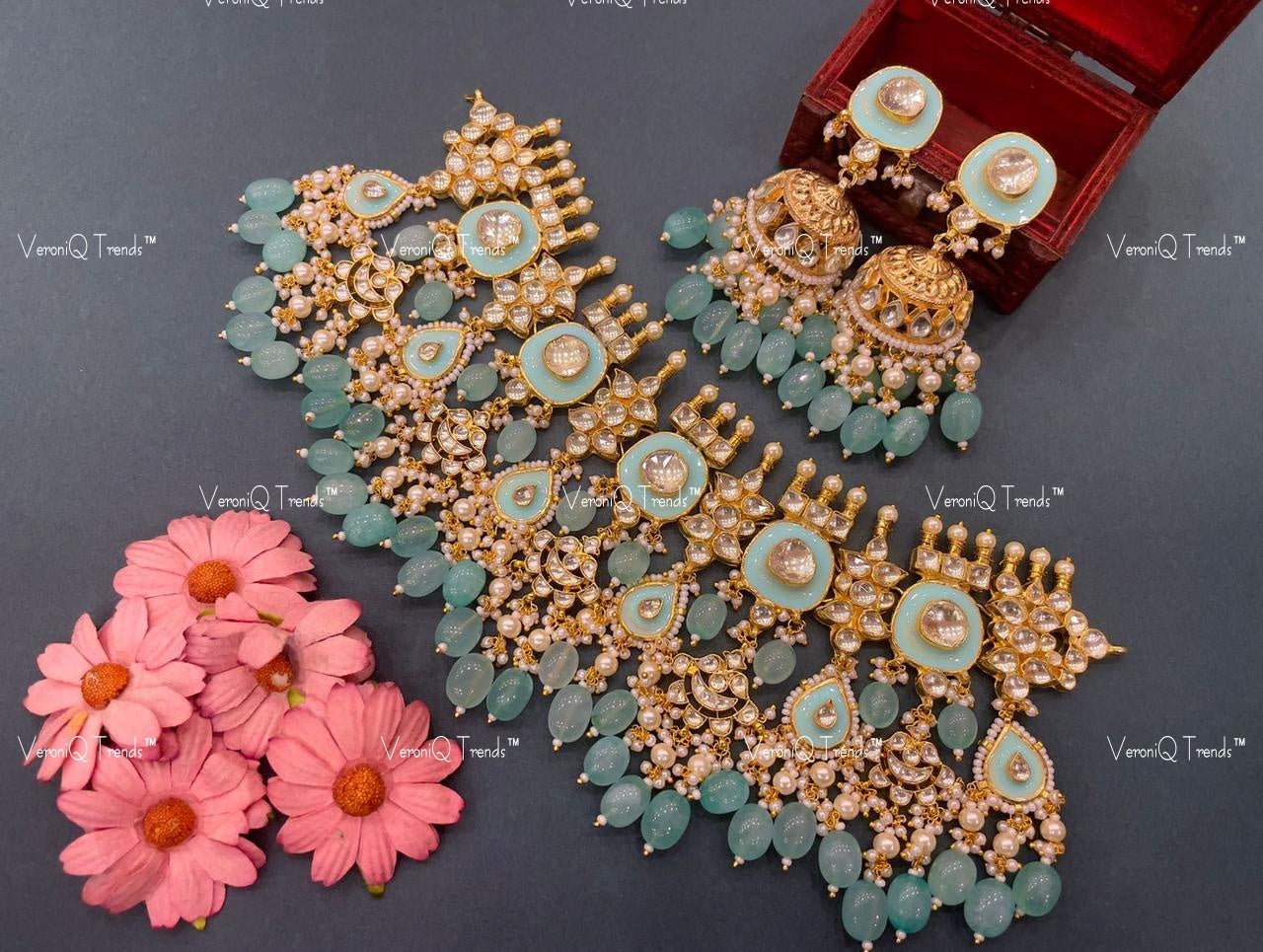 VeroniQ Trends-Gold Plated Kundan Jadau Pachi Kundan Necklace Green Beads Pachi Kundan-Gold Plated-Wedding Jewellery-Punjabi Jewellery-South Indian-Thappa Jewellery