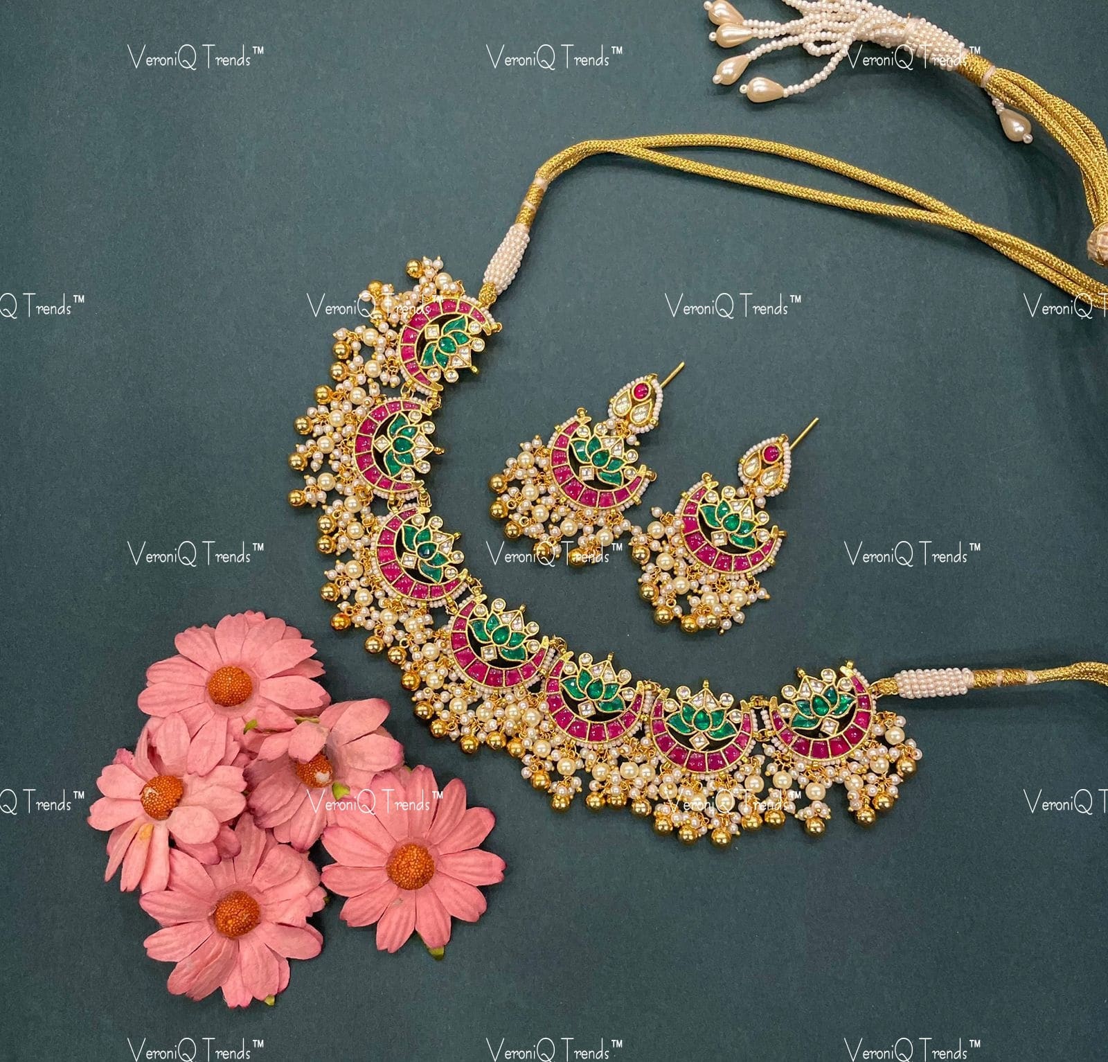 VeroniQ Trends-Traditional Chandbali Style Kemp Stone Gold Plated Pachi Kundan Choker Necklace Pachi Kundan-Gold Plated-Wedding Jewellery-Punjabi Jewellery-South Indian-Thappa Jewellery